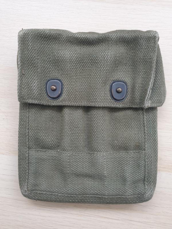 Uzi magazine pouch. Dutch made.