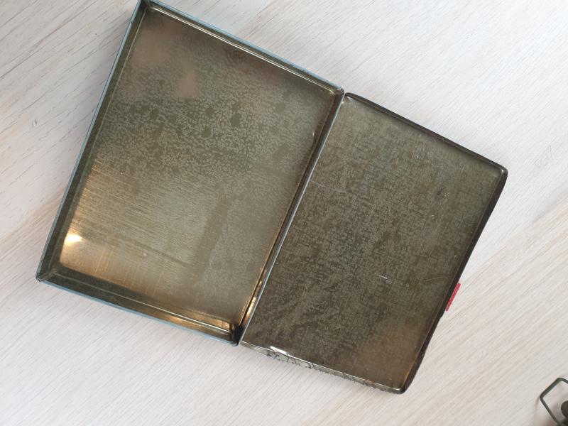 SOE Time pencil tin Tropical pack.