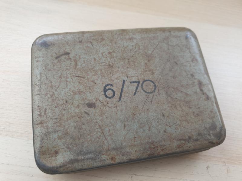 SOE tyre burster tin.